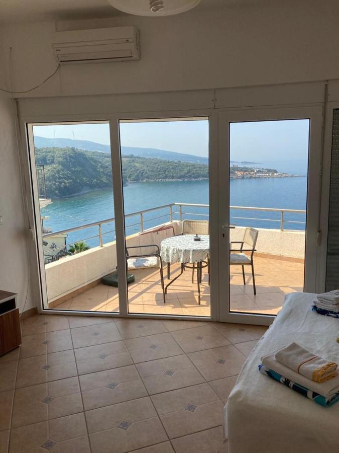 Vila Vito Lägenhet Dobra Voda Exteriör bild
